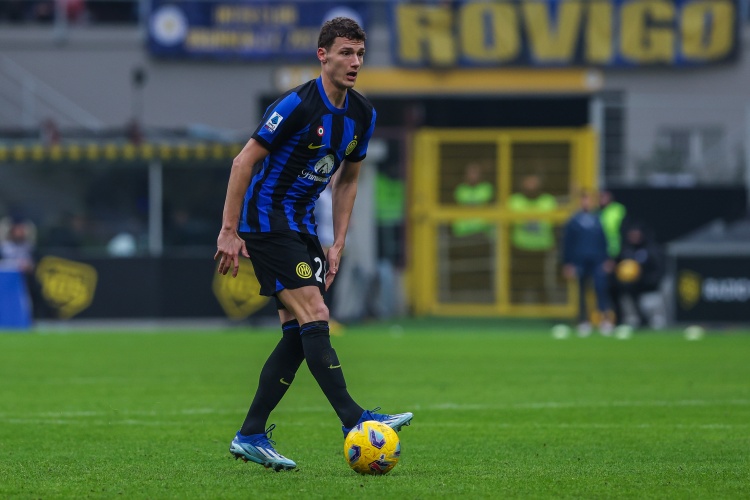 每体：帕瓦尔示好巴萨，但后者目前签人很难&amp;首要任务仍是注册